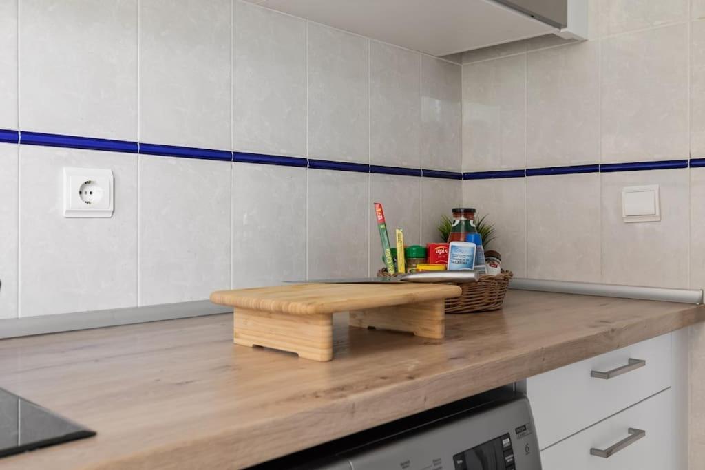 Beautiful 3 Bed Stylish & Cozy Apartment - Susanna Suite Міхас Екстер'єр фото